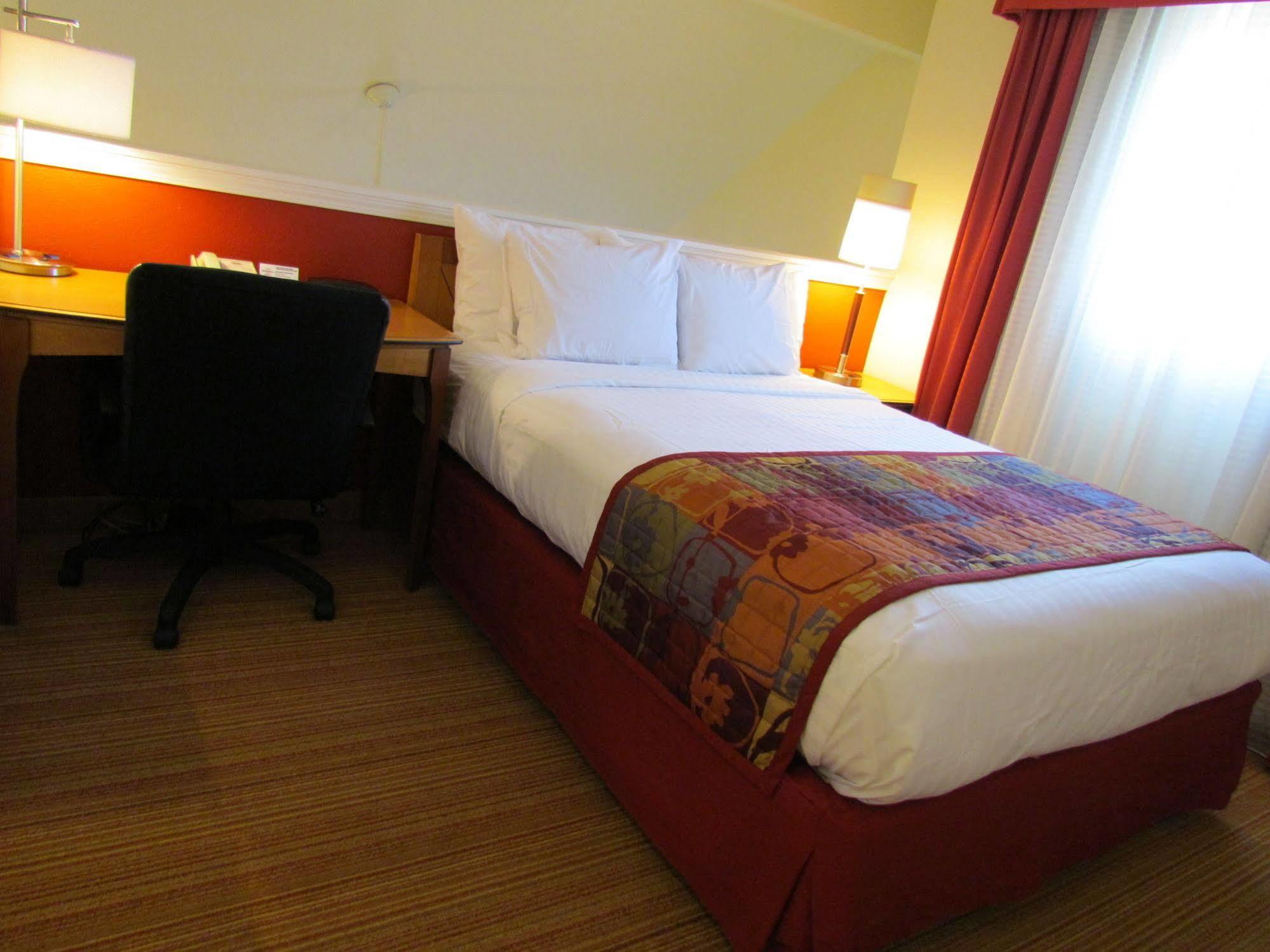 Residence Inn Louisville East מראה חיצוני תמונה